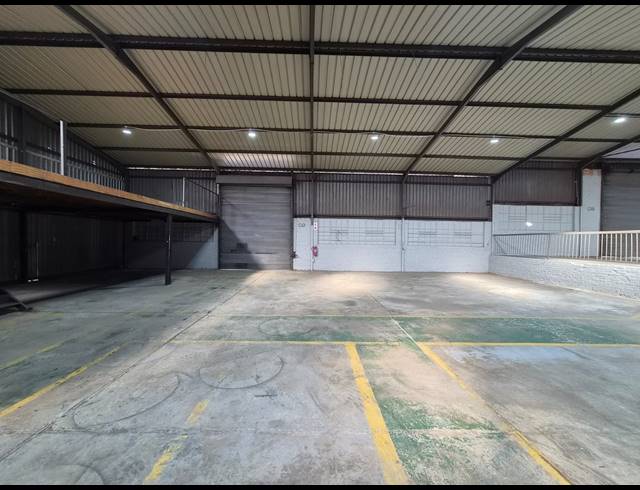 600M² WAREHOUSE TO LET IN WADEVILLE